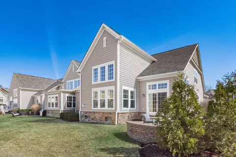 Exterior - 6717 Vineyard Haven Loop, Dublin, OH 43016 photo 10 of 11