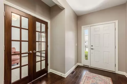 Entry Way - 6717 Vineyard Haven Loop, Dublin, OH 43016 photo 2 of 9