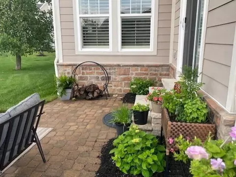 Exterior - 6717 Vineyard Haven Loop, Dublin, OH 43016 photo 8 of 11