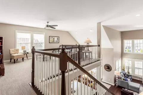 Entry Way - 6717 Vineyard Haven Loop, Dublin, OH 43016 photo 7 of 9