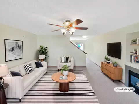 Living - 9211 Flintlock Pl #271, Orient, OH 43146 photo 1 of 2