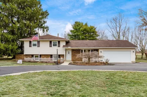 9976 Stoudertown Rd NW, Baltimore, OH 43105
