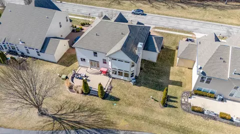 View/Area - 8073 Coldwater Dr, Powell, OH 43065 photo 3 of 8