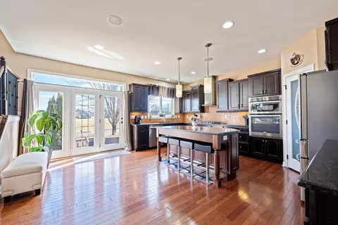 Kitchen - 8073 Coldwater Dr, Powell, OH 43065 photo 7 of 8