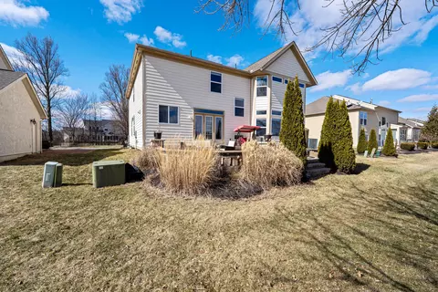 Exterior - 8073 Coldwater Dr, Powell, OH 43065 photo 4 of 7