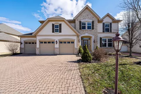 8073 Coldwater Dr, Powell, OH 43065