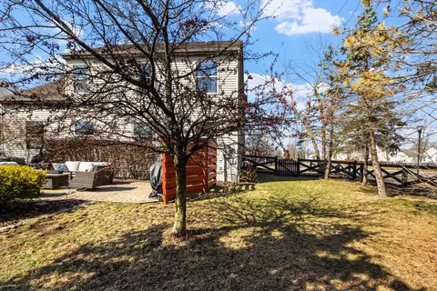Exterior - 100 Millcroft Pl, Delaware, OH 43015 photo 5 of 7