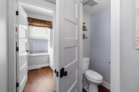 Entry Way - 100 Millcroft Pl, Delaware, OH 43015 photo 5 of 5