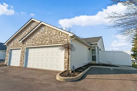 4652 Athalia Dr #19E, Columbus, OH 43228