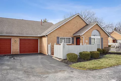 5385 Pond View Dr, Westerville, OH 43081