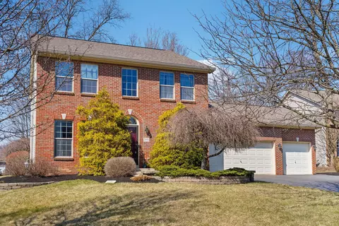 7490 Twin Acorn Ct, Lewis Center, OH 43035