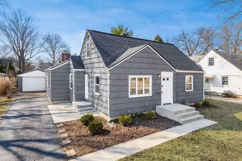 529 Chatham Rd, Columbus, OH 43214