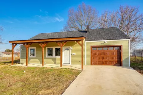 199 Cedarwood Dr, Chillicothe, OH 45601