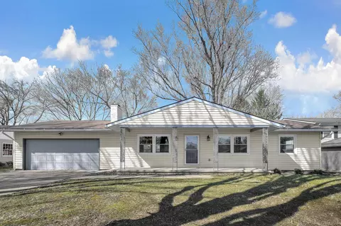 139 Greer Dr E, Newark, OH 43055