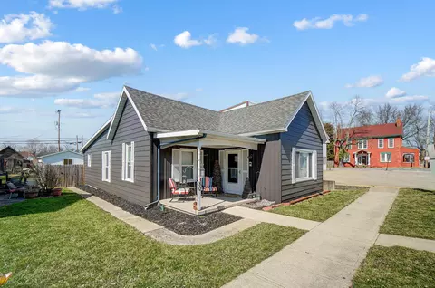 80 N Main St, Frankfort, OH 45628