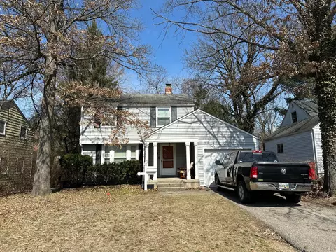 554 Loveman Ave, Worthington, OH 43085
