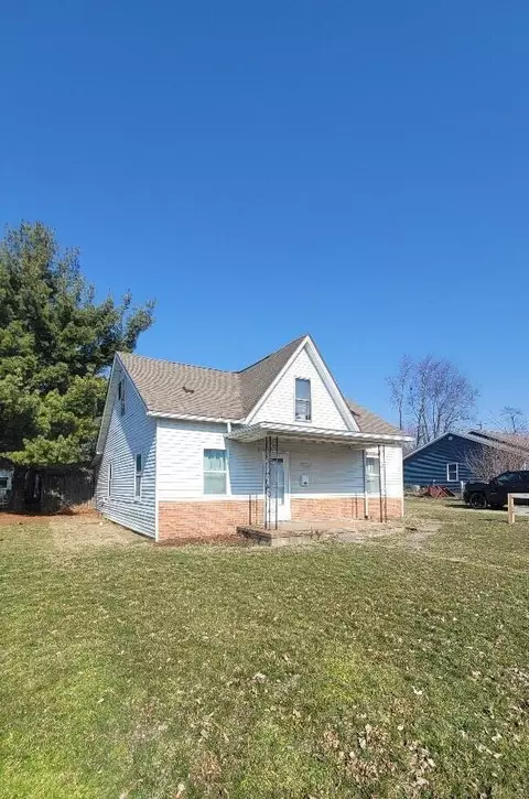 202 S Main St, London, OH 43140