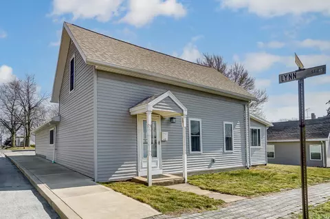 32 School St, Mechanicsburg, OH 43044