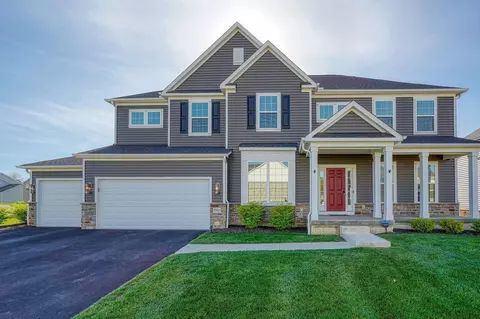 5511 Timber Heights Ln, Grove City, OH 43123