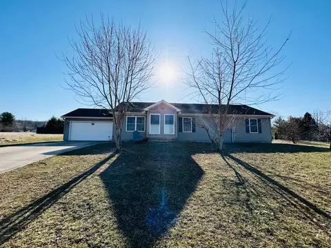 67 Crosscreek Dr, Chillicothe, OH 45601