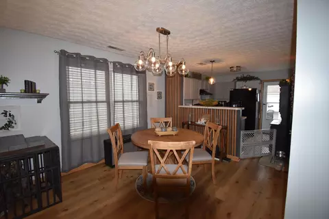112 Simon St, Delaware, OH 43015 photo 5