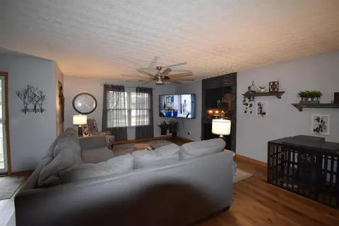 112 Simon St, Delaware, OH 43015 photo 4
