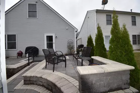 112 Simon St, Delaware, OH 43015 photo 2