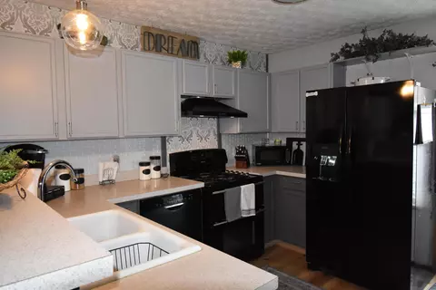112 Simon St, Delaware, OH 43015 photo 7