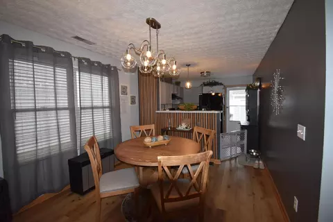 112 Simon St, Delaware, OH 43015 photo 6