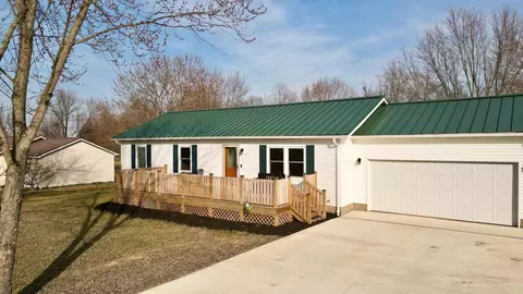 3268 Cattail Rd, Chillicothe, OH 45601