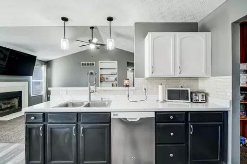Kitchen - 230 Sycamore Dr, Circleville, OH 43113 photo 5 of 6