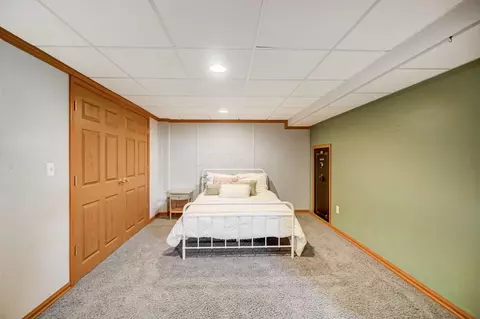 Bedroom - 230 Sycamore Dr, Circleville, OH 43113 photo 8 of 9