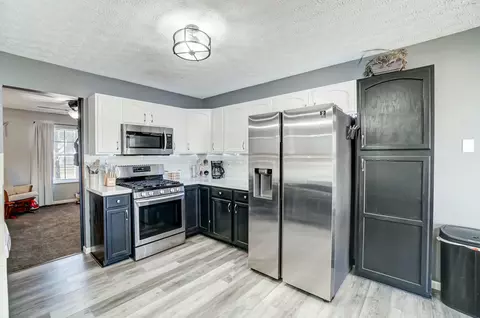 Kitchen - 230 Sycamore Dr, Circleville, OH 43113 photo 1 of 6