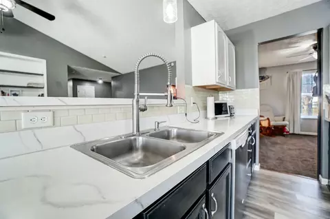 Kitchen - 230 Sycamore Dr, Circleville, OH 43113 photo 6 of 6