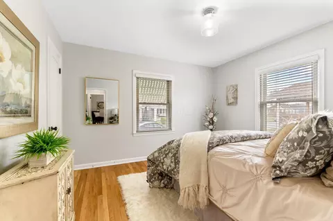 Bedroom - 581 E Moler St, Columbus, OH 43207 photo 6 of 11
