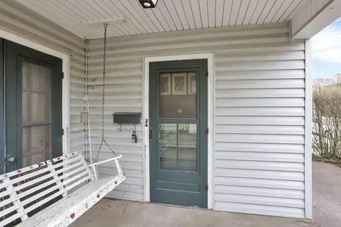 574 N Spring St, Logan, OH 43138