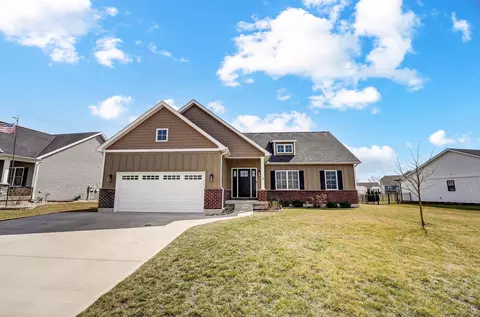 536 Loxley Ln, Troy, OH 45373
