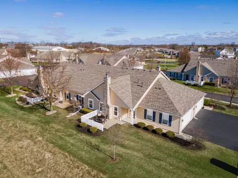 6645 Eagle Ridge Ln #12D, Canal Winchester, OH 43110