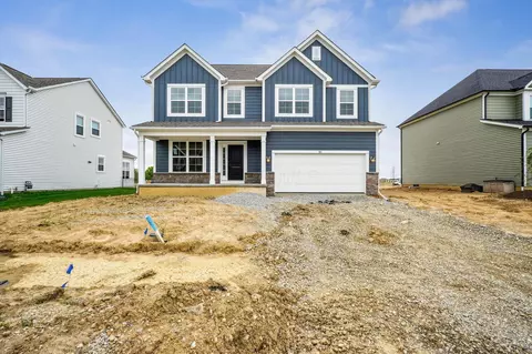 92 Maple Crest Dr, Lewis Center, OH 43035
