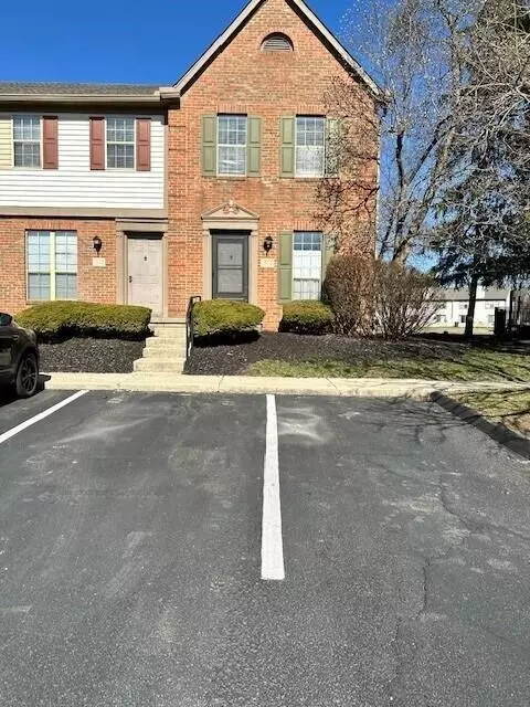 1300 Lane On The Lk, Columbus, OH 43235