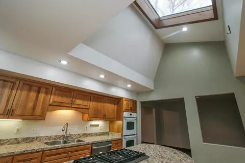 Kitchen - 582 Hickory Pl, Circleville, OH 43113 photo 3 of 8