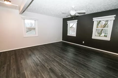 Bedroom - 582 Hickory Pl, Circleville, OH 43113 photo 1 of 7