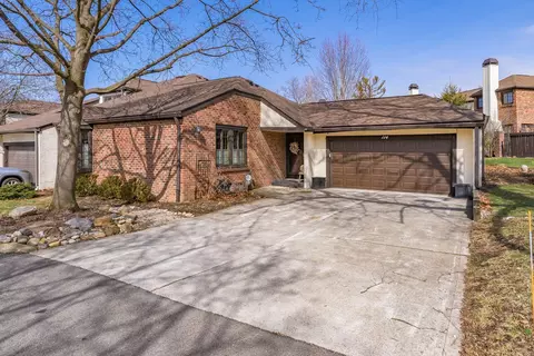 114 Saint Julien St #36F, Worthington, OH 43085