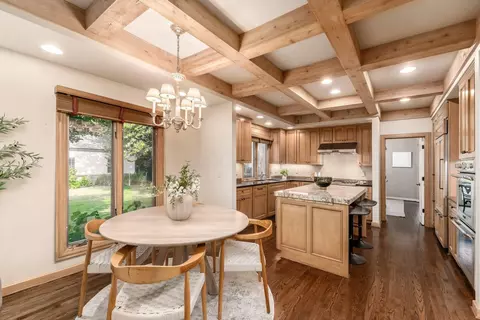 Dining - 4 Lyonsgate, Columbus, OH 43209 photo 2 of 4