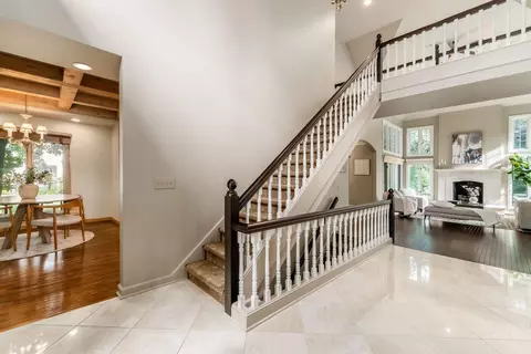 Entry Way - 4 Lyonsgate, Columbus, OH 43209 photo 2 of 2