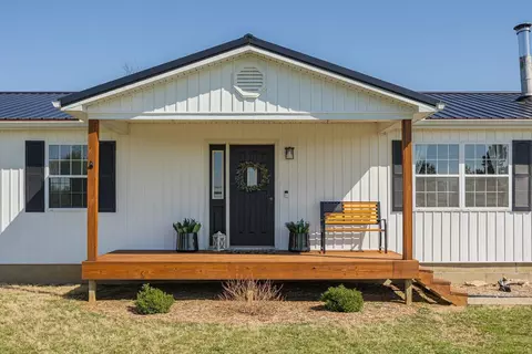26206 Shoemaker Rd, Circleville, OH 43113