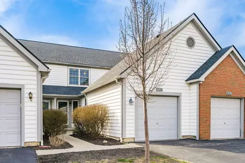2180 Victoria Park Dr, Columbus, OH 43235
