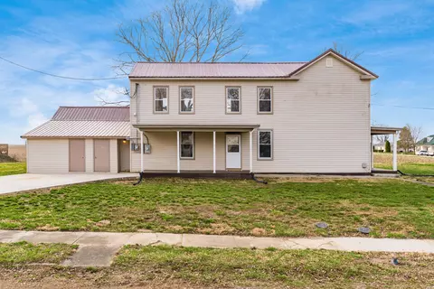 270 S Main St, New Holland, OH 43145