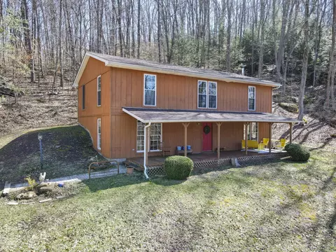 11688 State Route 374, Rockbridge, OH 43149