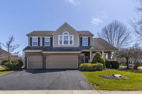 1933 Winter Creek Ct, Grove City, OH 43123